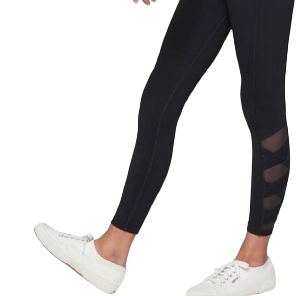 Athleta Black Criss Cross Leggings Size M